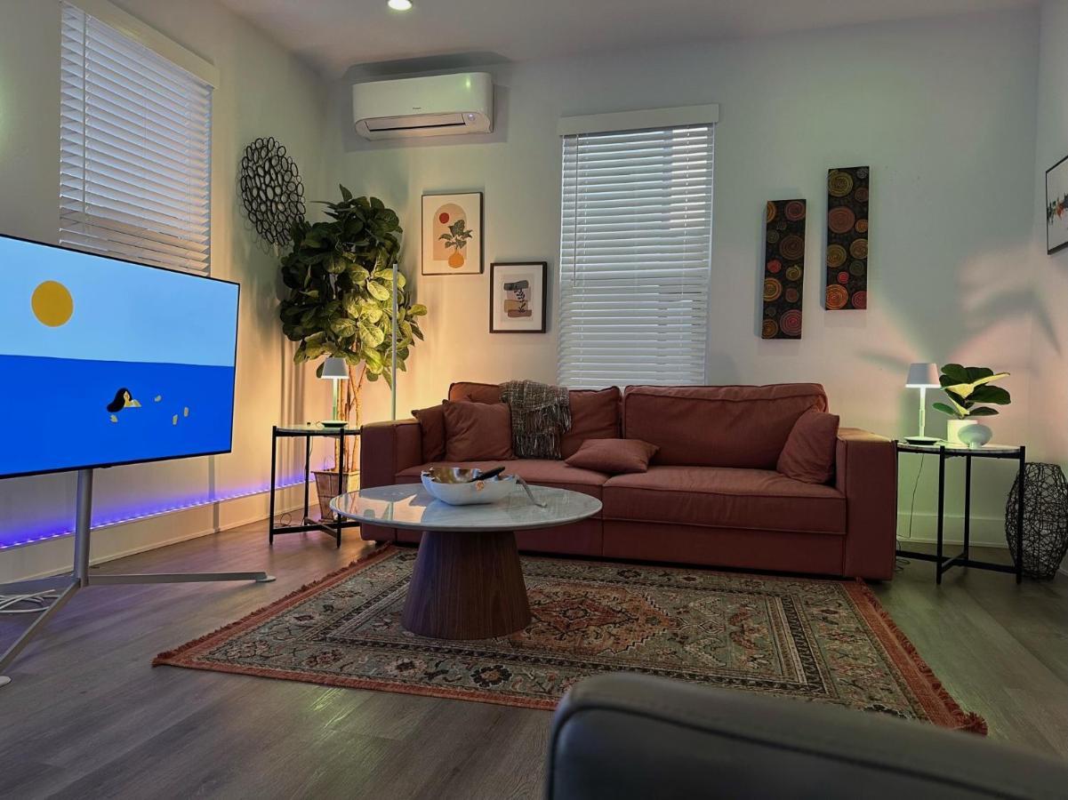 New Centennial Park Luxury Smart Home W Courtyard Fayetteville Dış mekan fotoğraf